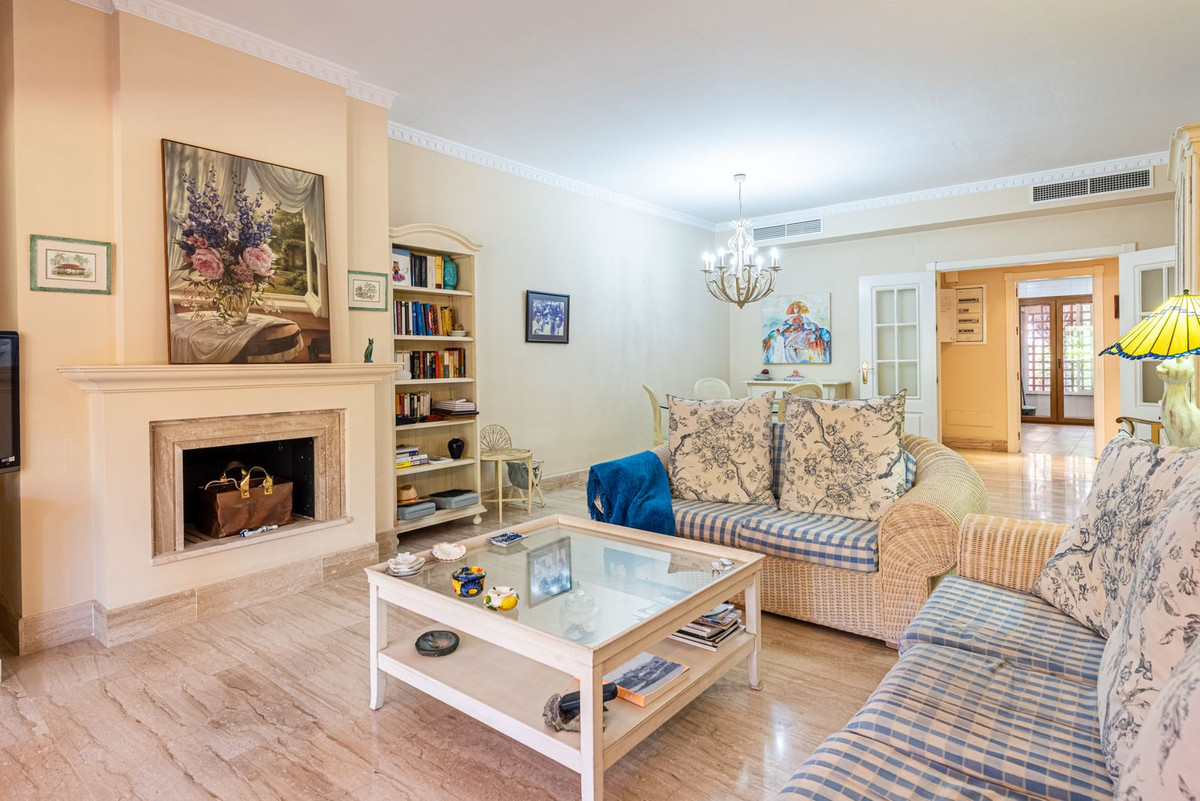 2 Bed Apartment for sale in Guadalmina Baja Costa Del Sol, Málaga, Spain