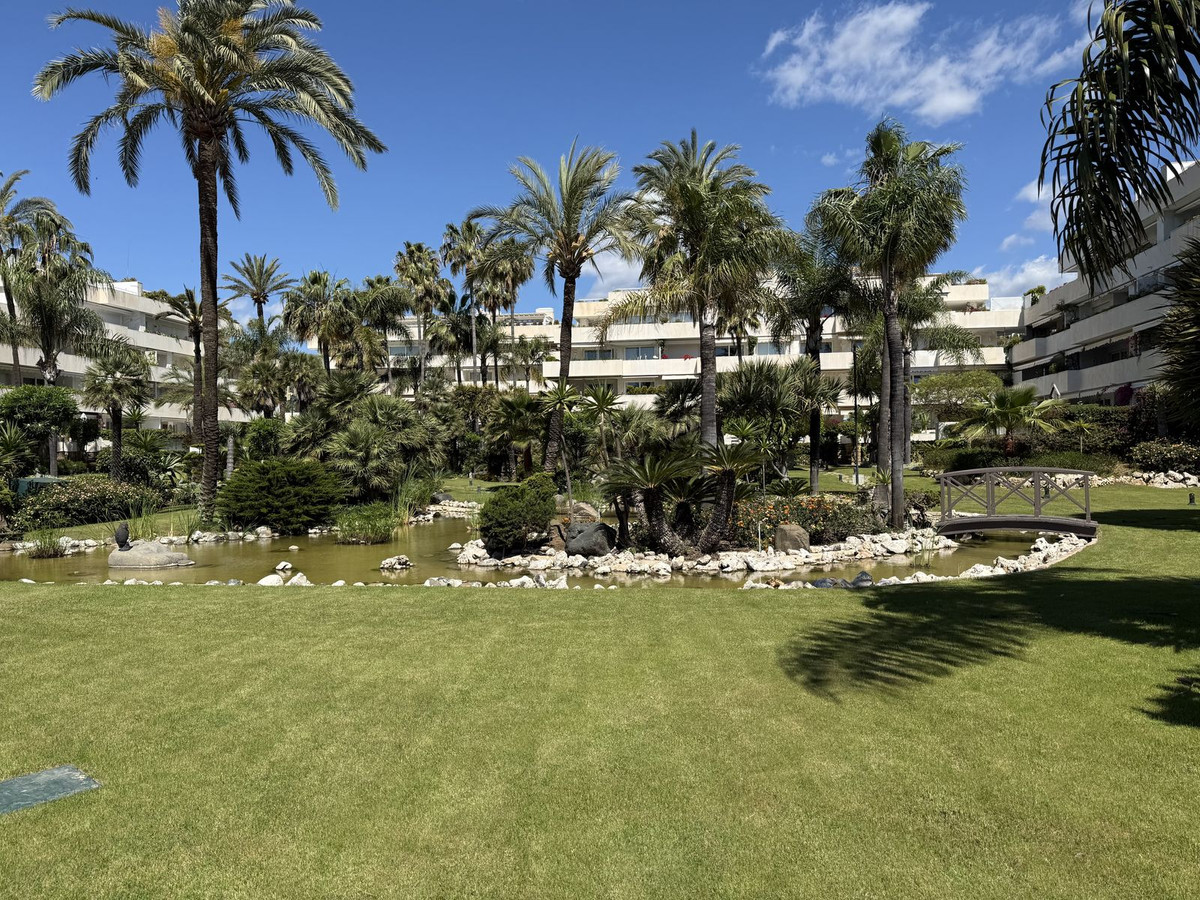 Se vende Apartamento Planta Baja de 3 dormitorios en Costa Del Sol, Málaga, España
