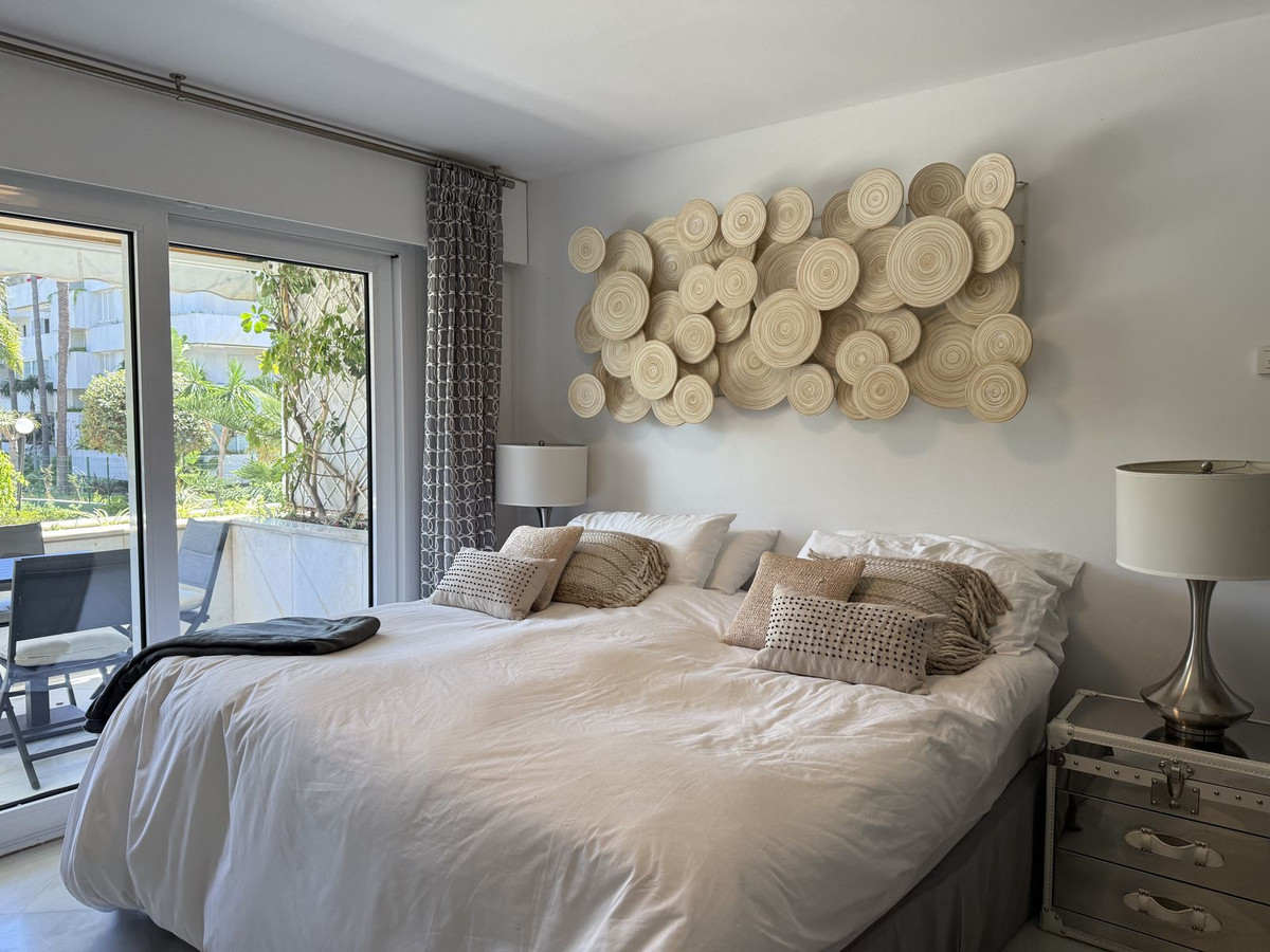 Se vende Apartamento Planta Baja de 3 dormitorios en Costa Del Sol, Málaga, España