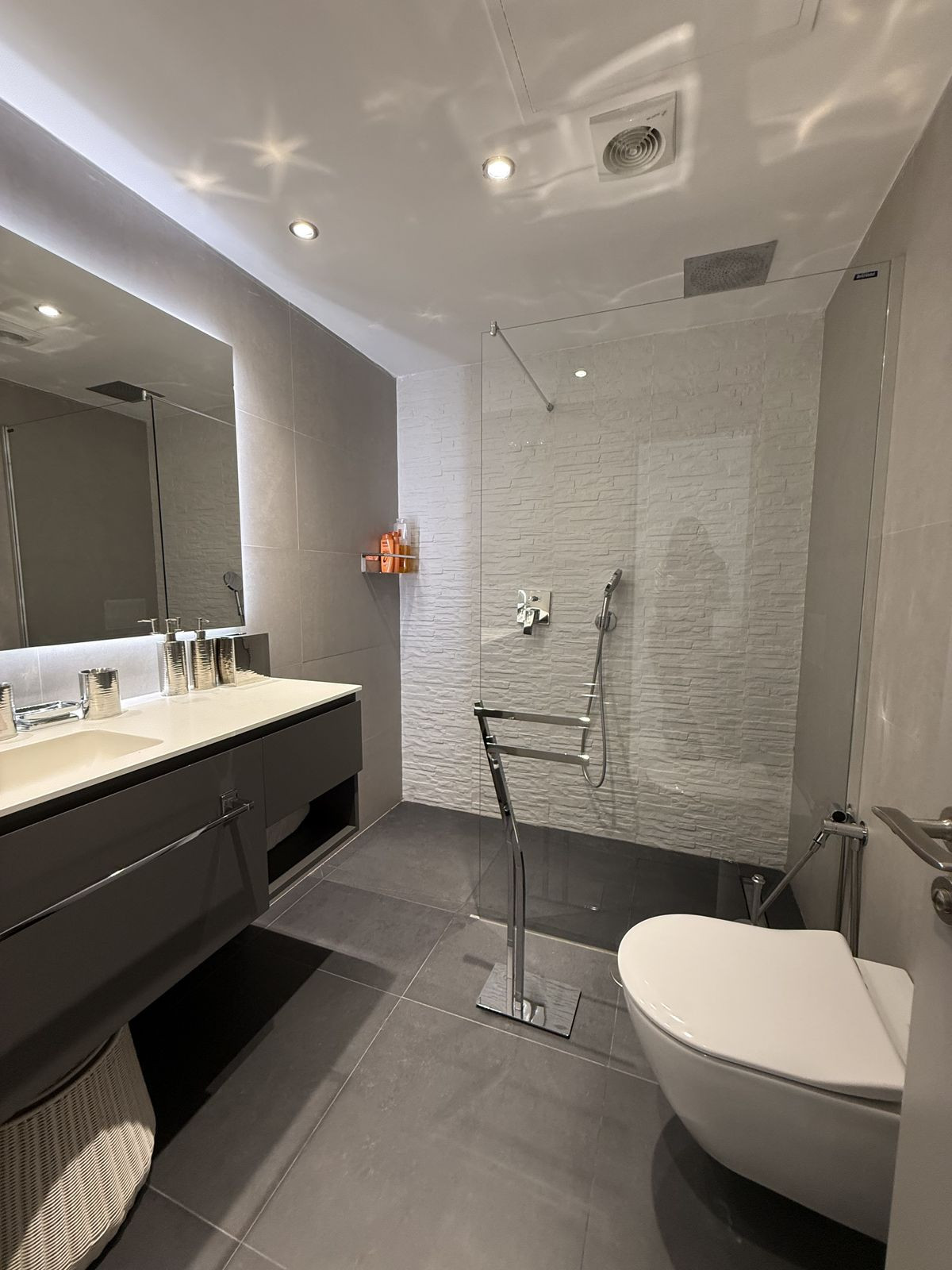 Se vende Apartamento Planta Baja de 3 dormitorios en Costa Del Sol, Málaga, España