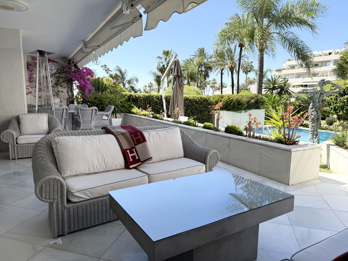 Se vende Apartamento Planta Baja de 3 dormitorios en Costa Del Sol, Málaga, España