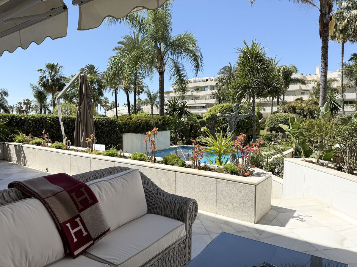 Se vende Apartamento Planta Baja de 3 dormitorios en Costa Del Sol, Málaga, España