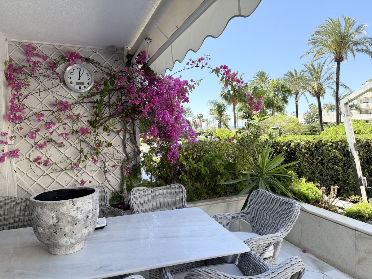 Se vende Apartamento Planta Baja de 3 dormitorios en Costa Del Sol, Málaga, España