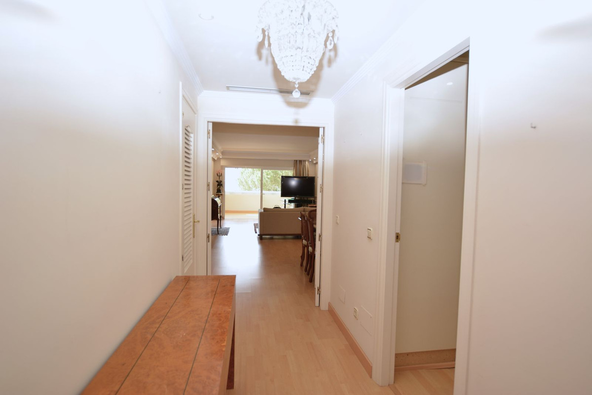 3 Bed Apartment for sale in Marbella Costa Del Sol, Málaga, Spain