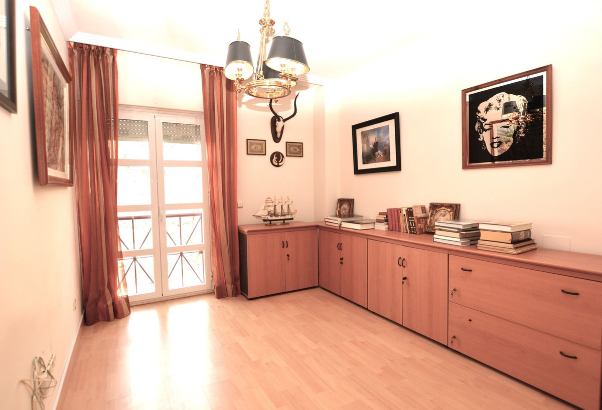 3 Bed Apartment for sale in Marbella Costa Del Sol, Málaga, Spain