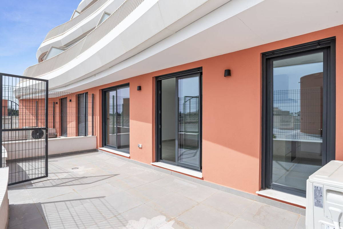 Se vende Apartamento Planta Baja de 3 dormitorios en Costa Del Sol, Málaga, España