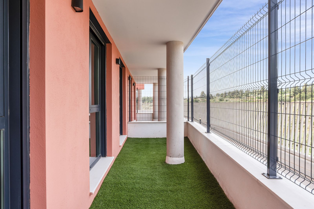 Se vende Apartamento Planta Baja de 3 dormitorios en Costa Del Sol, Málaga, España
