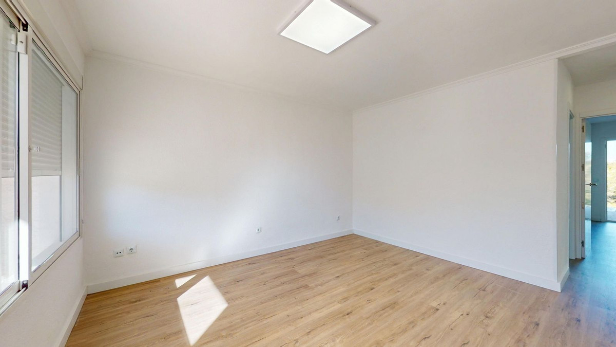 2 Bed Apartment for sale in Villamartin Costa Blanca, Alicante, Spain