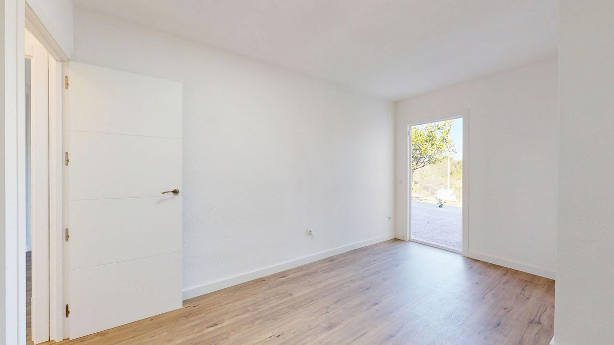 2 Bed Apartment for sale in Villamartin Costa Blanca, Alicante, Spain