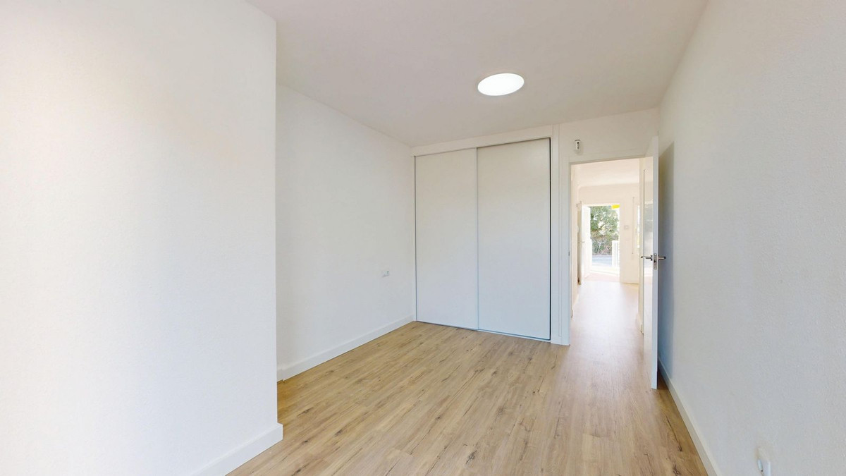 2 Bed Apartment for sale in Villamartin Costa Blanca, Alicante, Spain