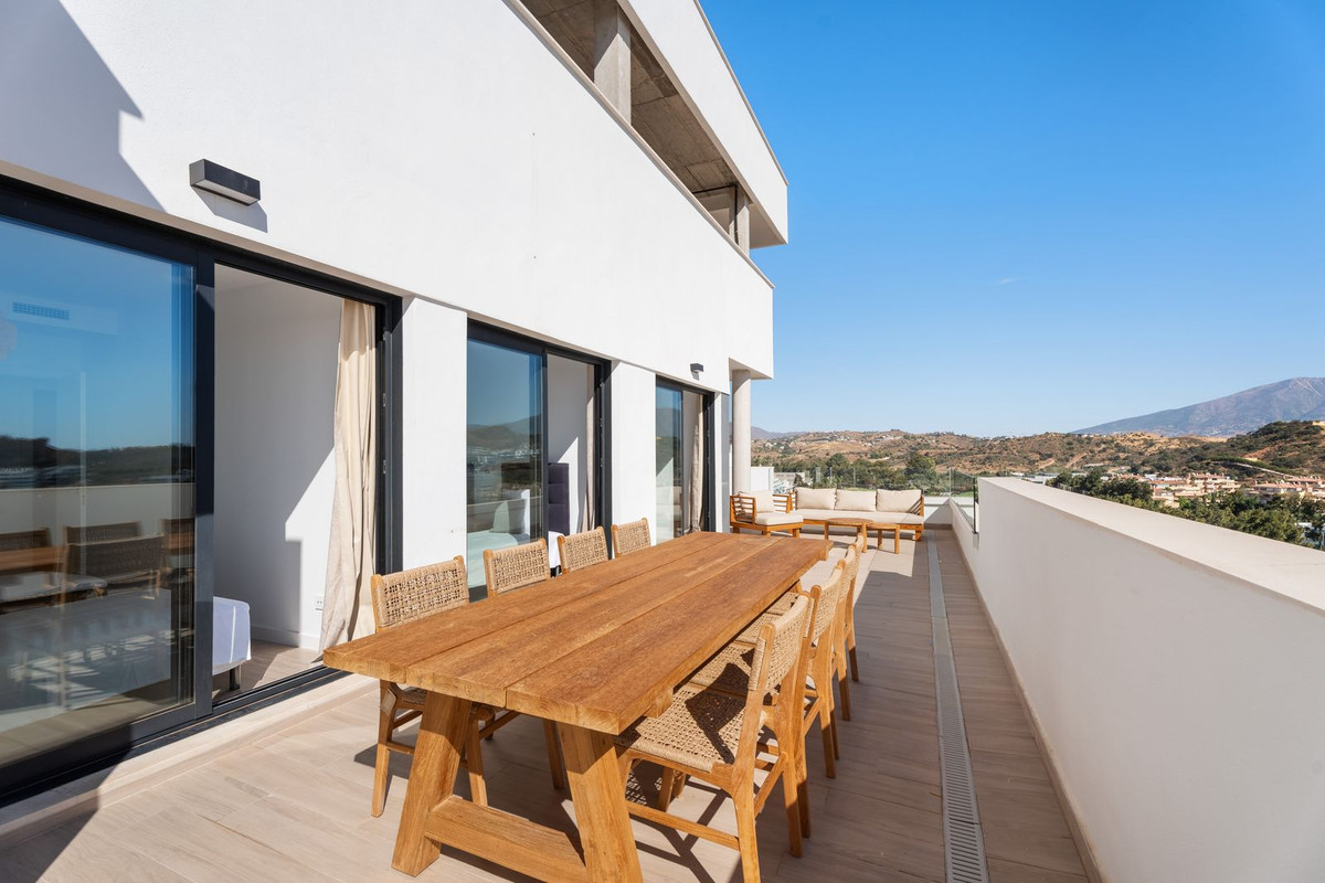 4 Bed Apartment for sale in La Cala De Mijas Costa Del Sol, Málaga, Spain