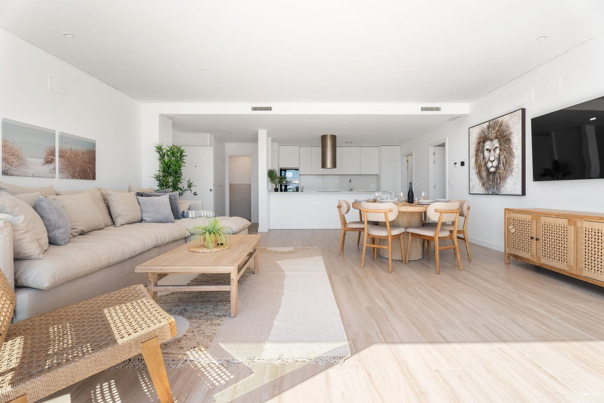4 Bed Apartment for sale in La Cala De Mijas Costa Del Sol, Málaga, Spain