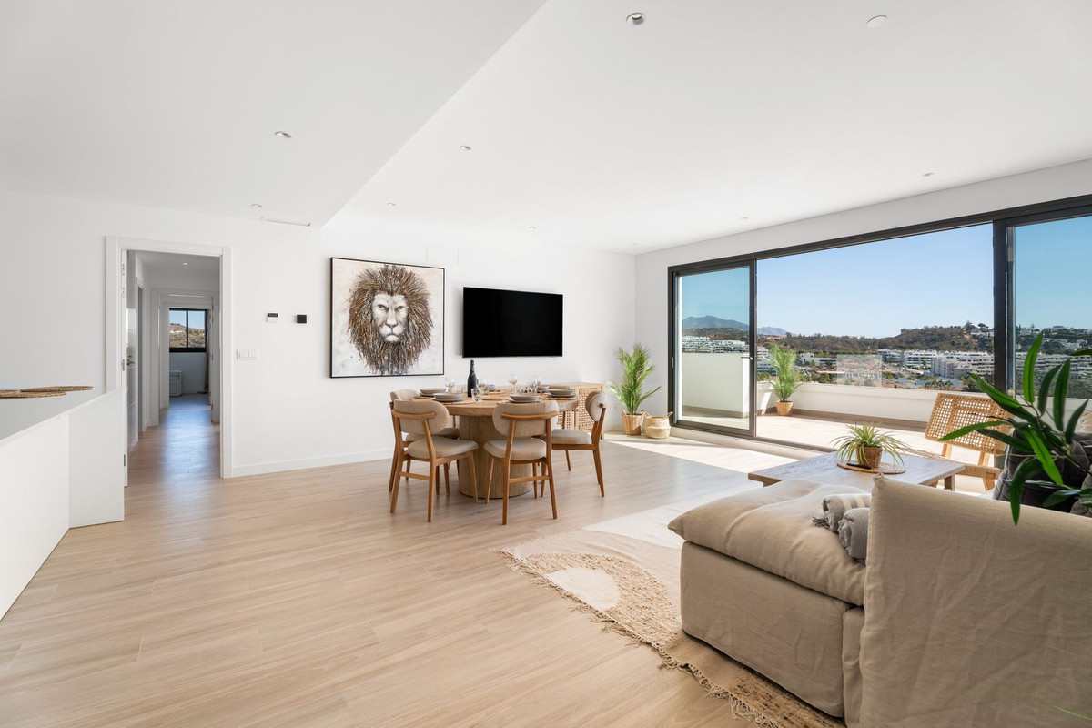 4 Bed Apartment for sale in La Cala De Mijas Costa Del Sol, Málaga, Spain