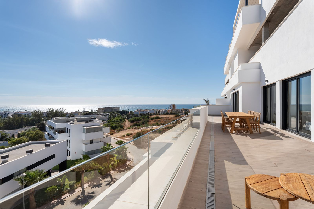 4 Bed Apartment for sale in La Cala De Mijas Costa Del Sol, Málaga, Spain