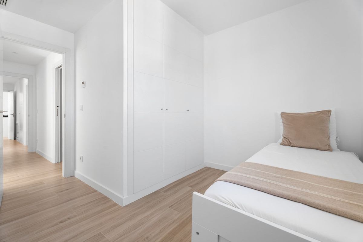 4 Bed Apartment for sale in La Cala De Mijas Costa Del Sol, Málaga, Spain