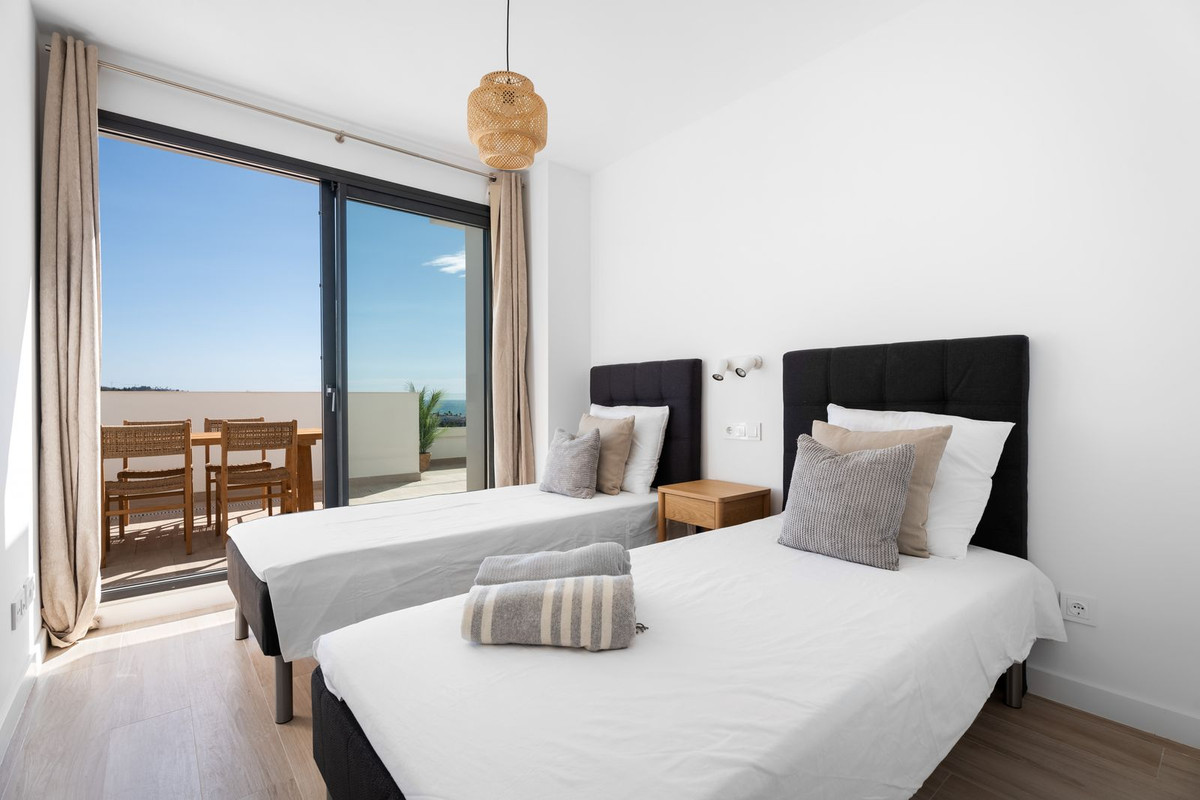 4 Bed Apartment for sale in La Cala De Mijas Costa Del Sol, Málaga, Spain