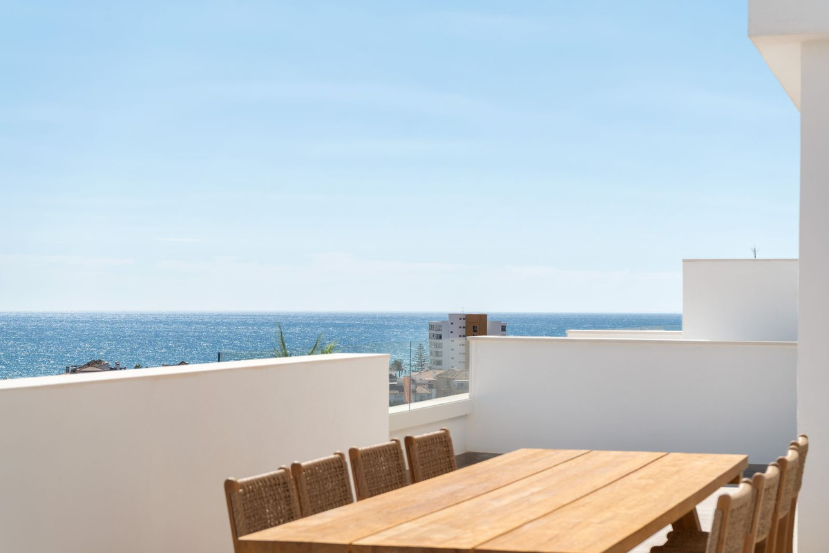 4 Bed Apartment for sale in La Cala De Mijas Costa Del Sol, Málaga, Spain