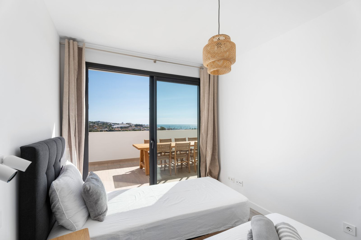 4 Bed Apartment for sale in La Cala De Mijas Costa Del Sol, Málaga, Spain