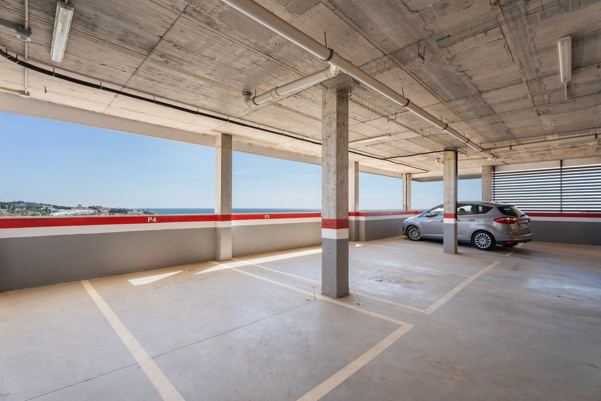 4 Bed Apartment for sale in La Cala De Mijas Costa Del Sol, Málaga, Spain
