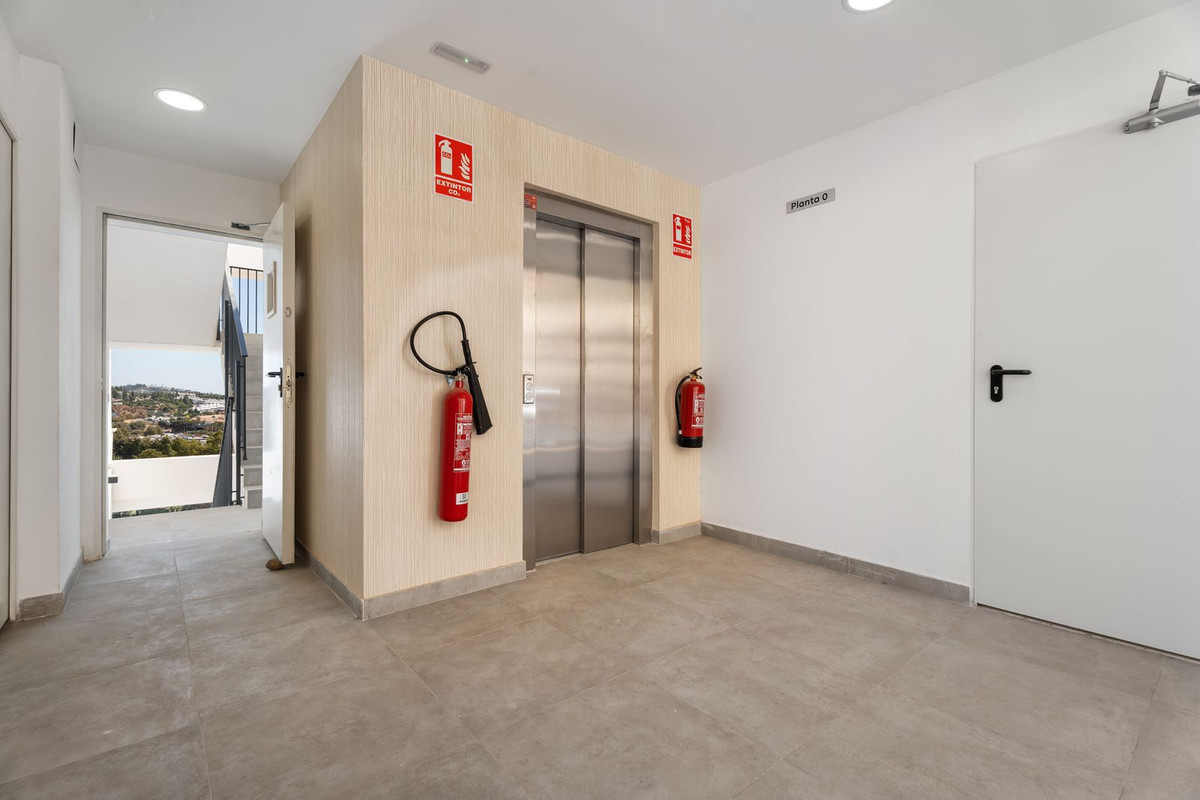 4 Bed Apartment for sale in La Cala De Mijas Costa Del Sol, Málaga, Spain