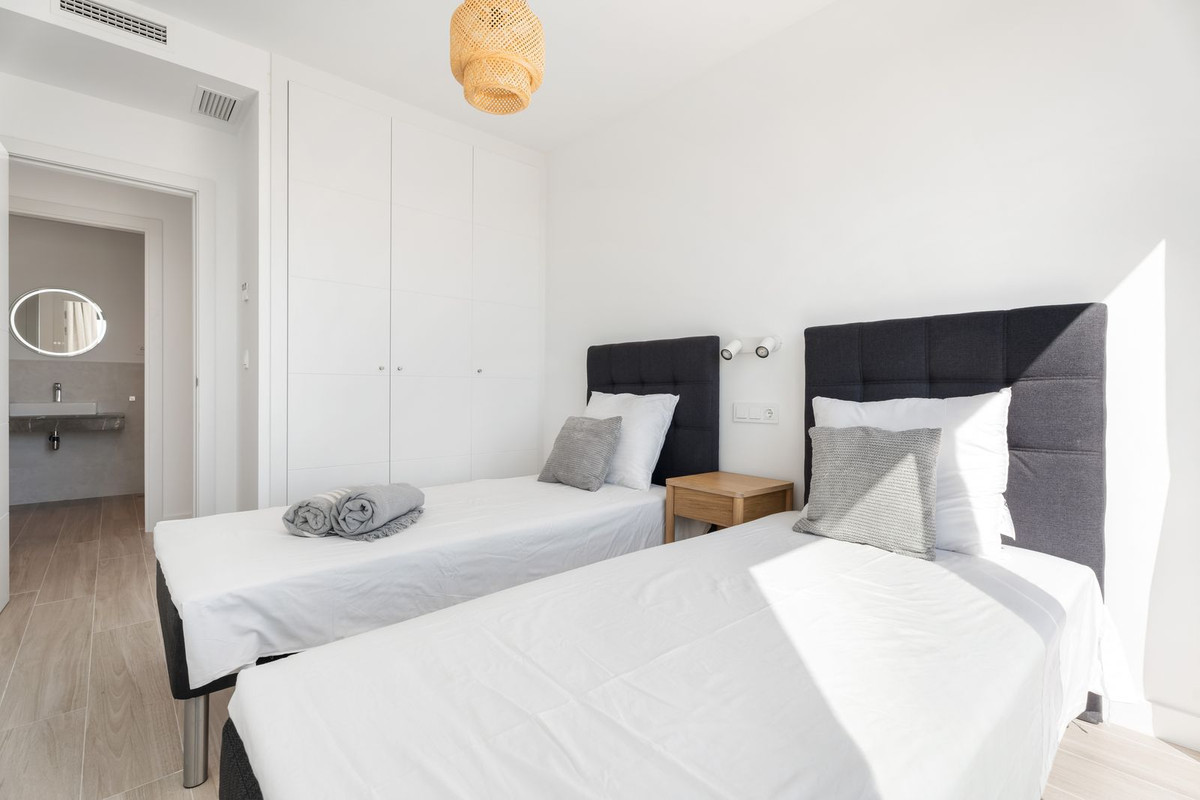 4 Bed Apartment for sale in La Cala De Mijas Costa Del Sol, Málaga, Spain