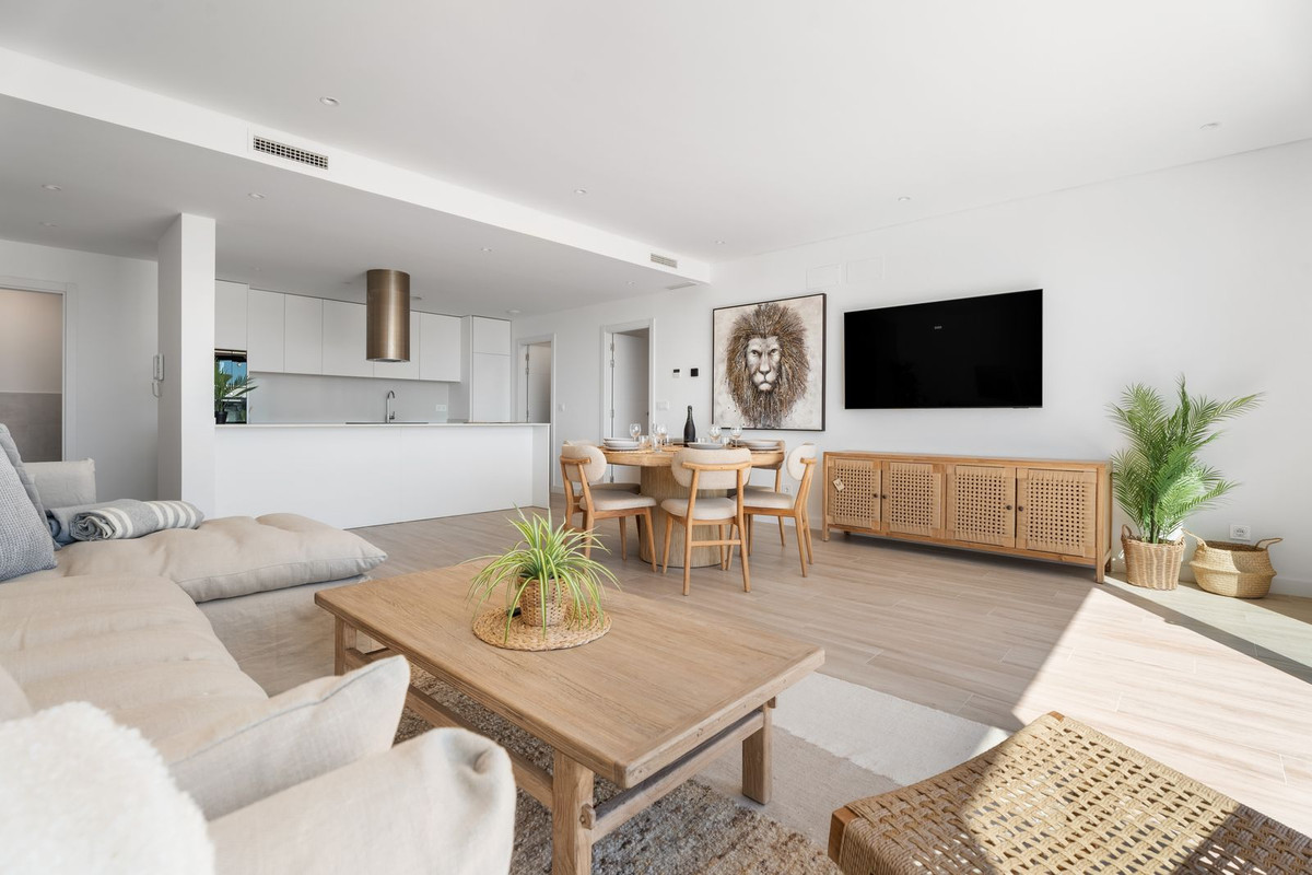 4 Bed Apartment for sale in La Cala De Mijas Costa Del Sol, Málaga, Spain