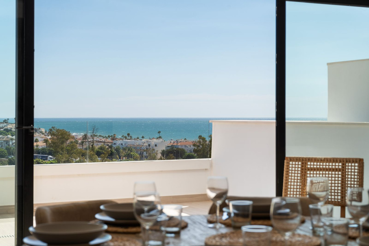 4 Bed Apartment for sale in La Cala De Mijas Costa Del Sol, Málaga, Spain