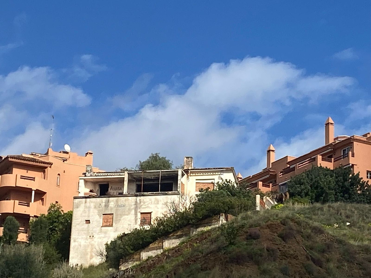 Se vende Terreno Urbano  en Costa Del Sol, Málaga, España