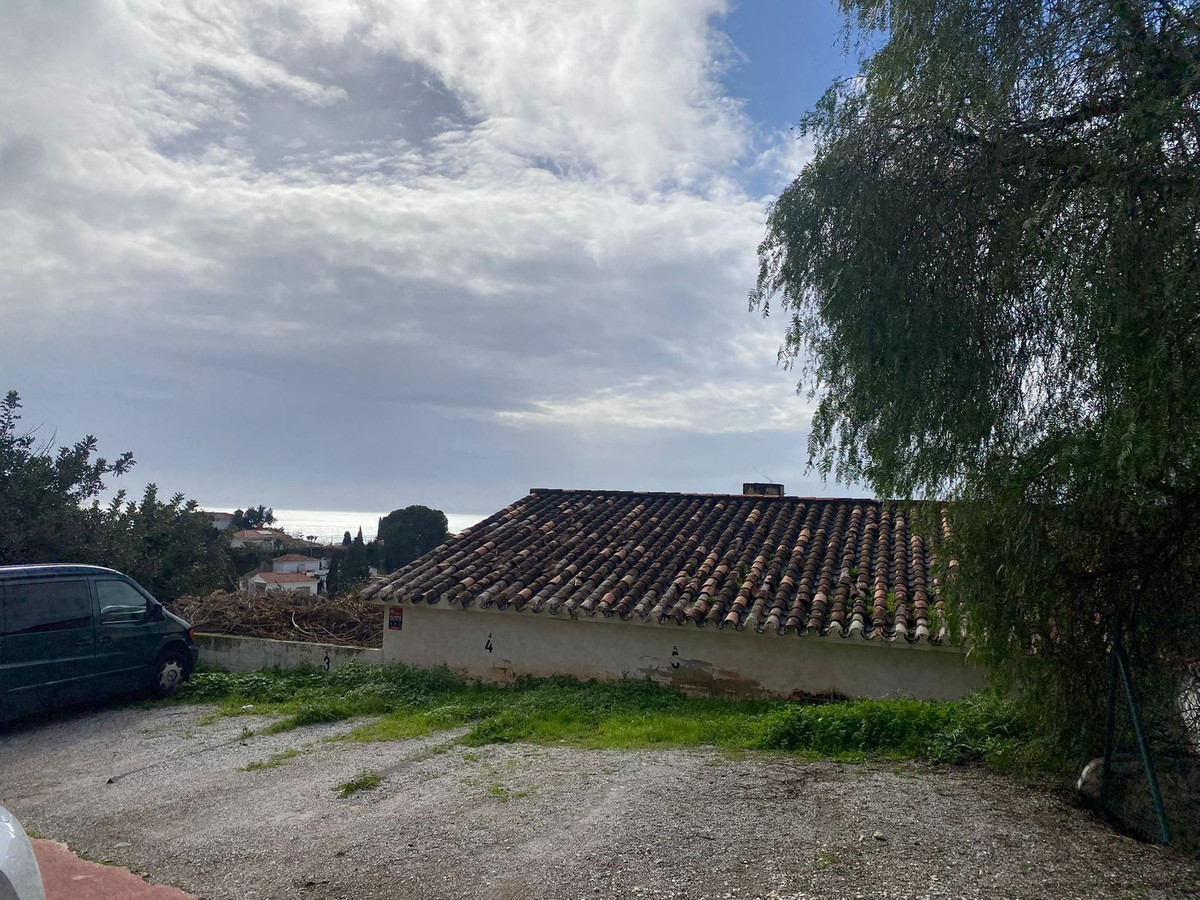 Se vende Terreno Urbano  en Costa Del Sol, Málaga, España