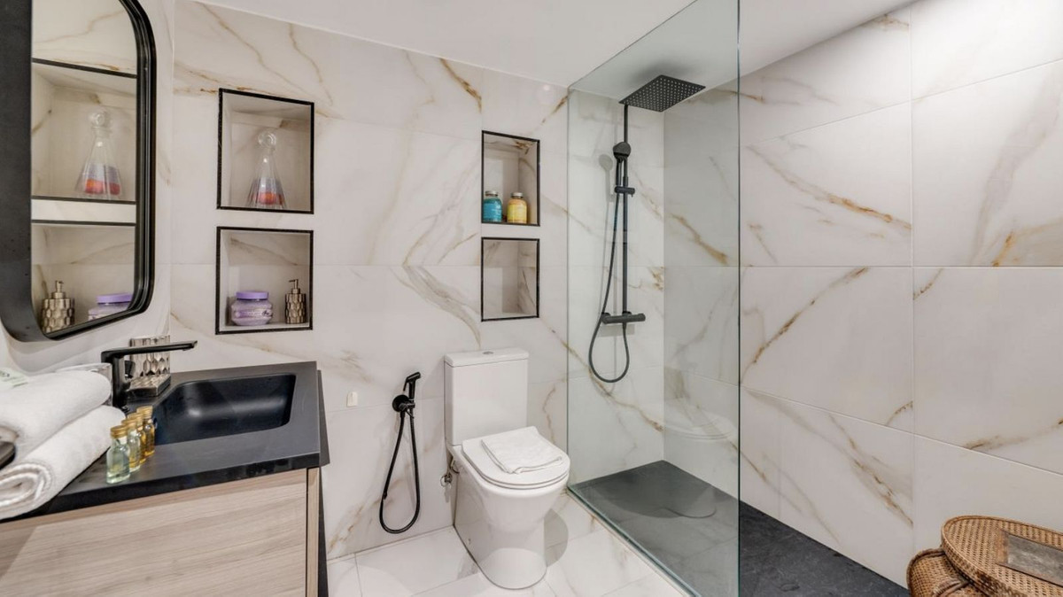 4 Bed Apartment for sale in Puerto Banús Costa Del Sol, Málaga, Spain