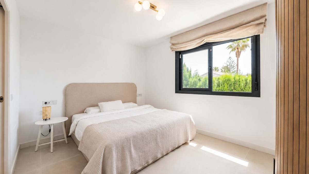 4 Bed Townhouse for sale in La Capellania Costa Del Sol, Málaga, Spain