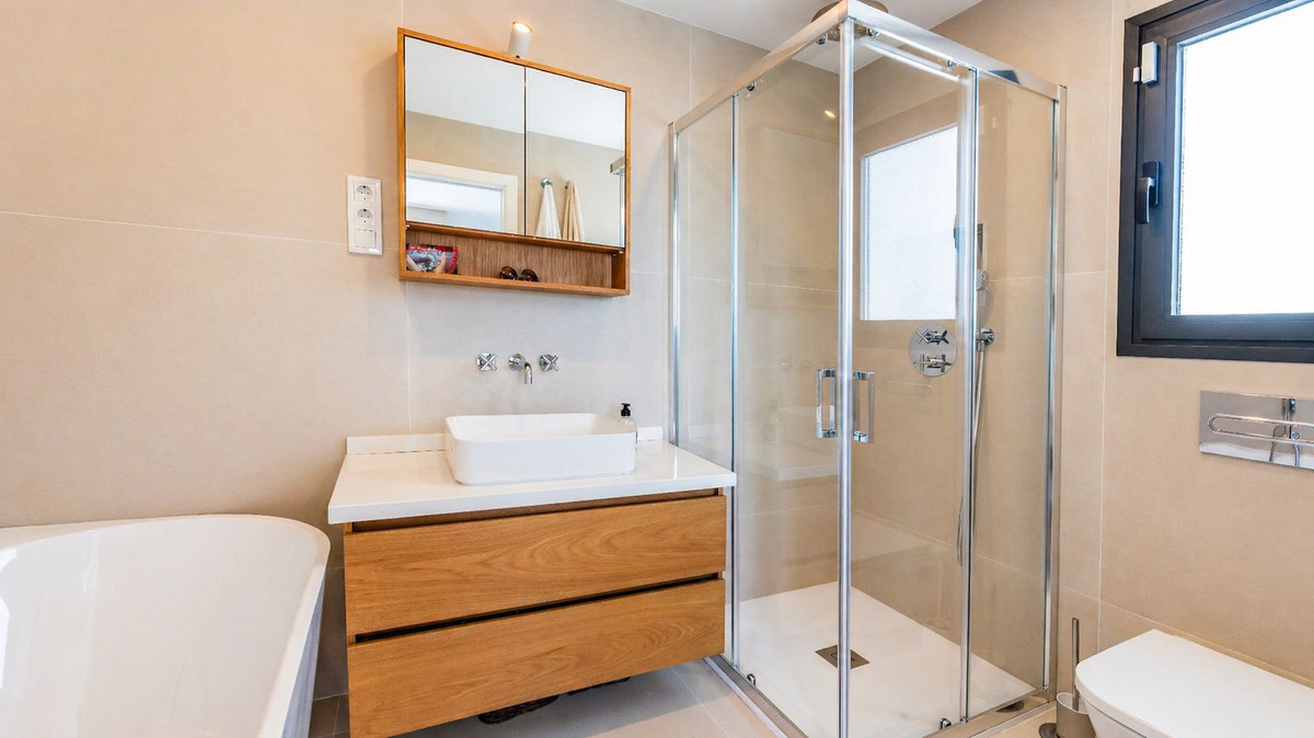 4 Bed Townhouse for sale in La Capellania Costa Del Sol, Málaga, Spain