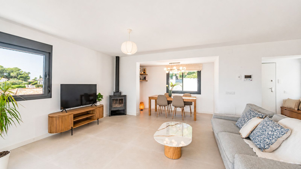 4 Bed Townhouse for sale in La Capellania Costa Del Sol, Málaga, Spain