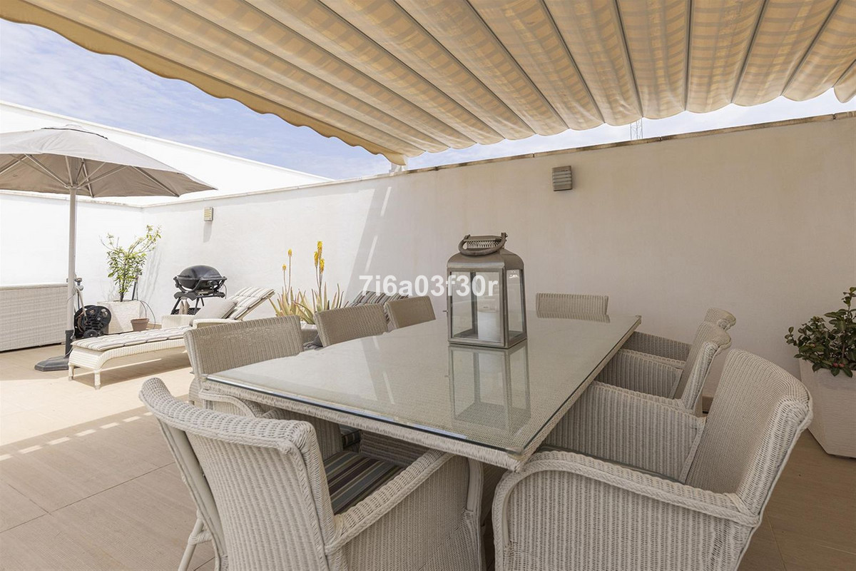 3 Bed Apartment for sale in San Pedro De Alcántara Costa Del Sol, Málaga, Spain