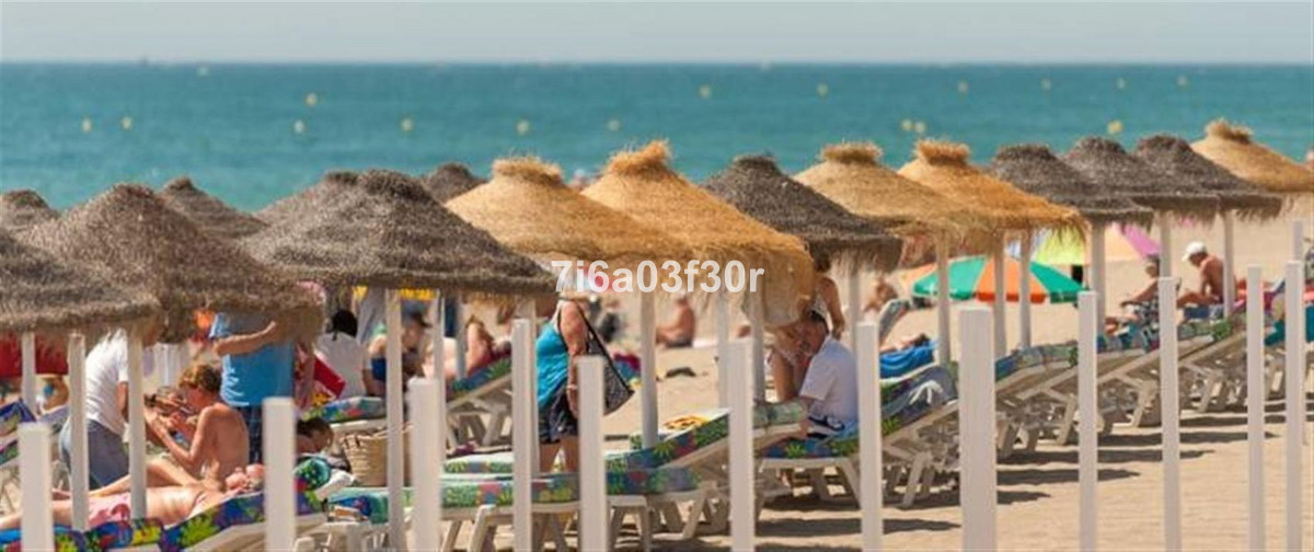 3 Bed Apartment for sale in San Pedro De Alcántara Costa Del Sol, Málaga, Spain