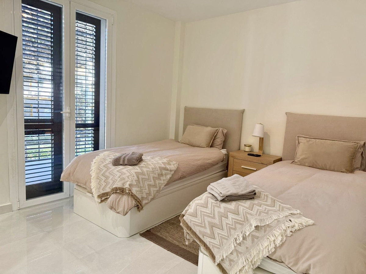 2 Bed Apartment for sale in Elviria Costa Del Sol, Málaga, Spain