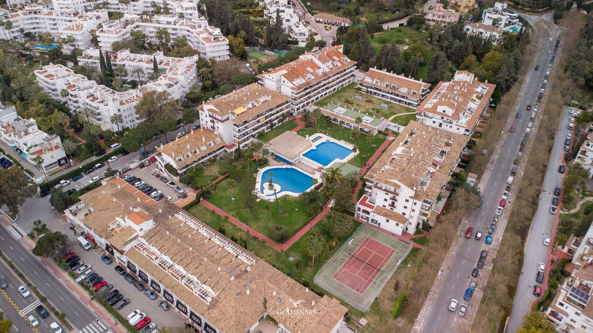 Se vende Apartamento Planta Media de 2 dormitorios en Costa Del Sol, Málaga, España