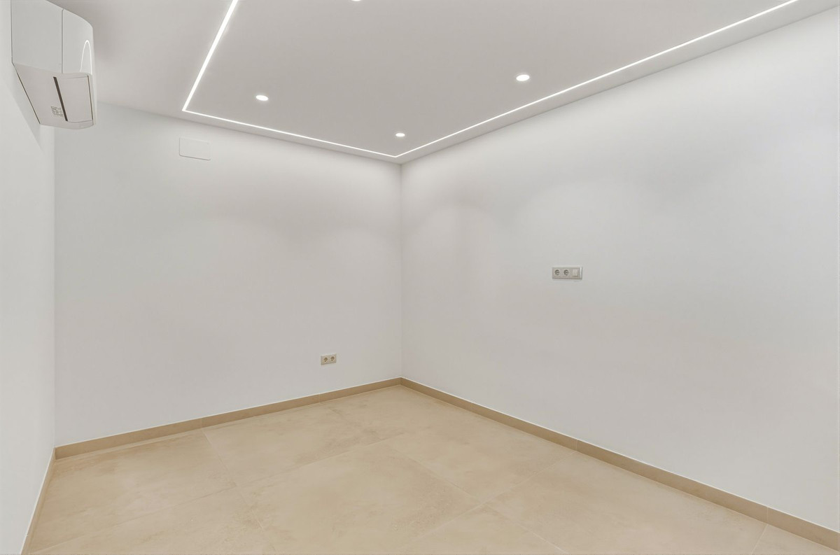 4 Bed Townhouse for sale in Altos De Los Monteros Costa Del Sol, Málaga, Spain