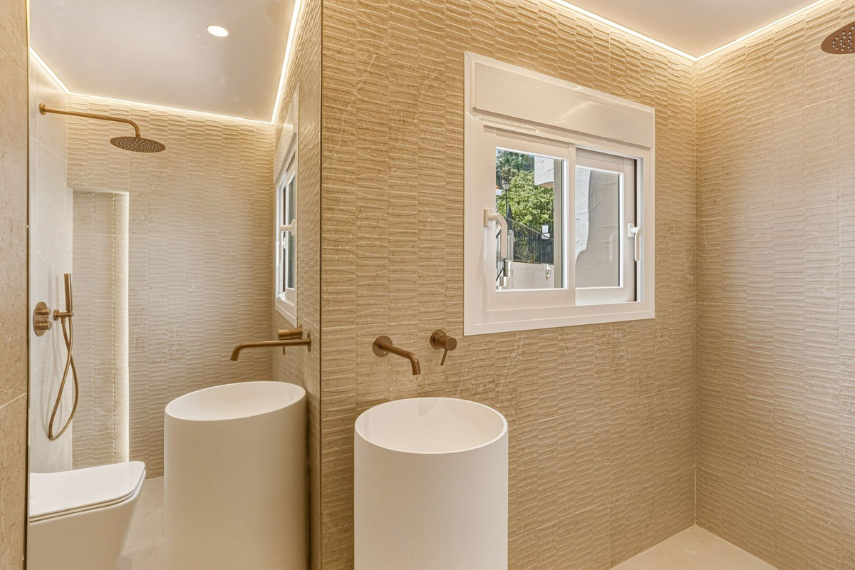 4 Bed Townhouse for sale in Altos De Los Monteros Costa Del Sol, Málaga, Spain