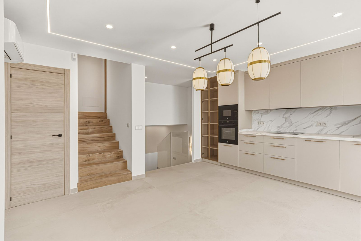 4 Bed Townhouse for sale in Altos De Los Monteros Costa Del Sol, Málaga, Spain