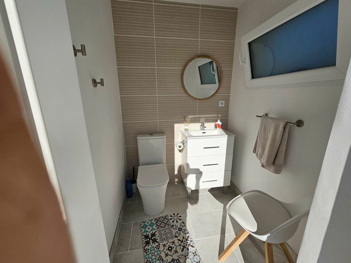 Se vende Villa - Chalet de 4 dormitorios en Costa Blanca, Alicante, España