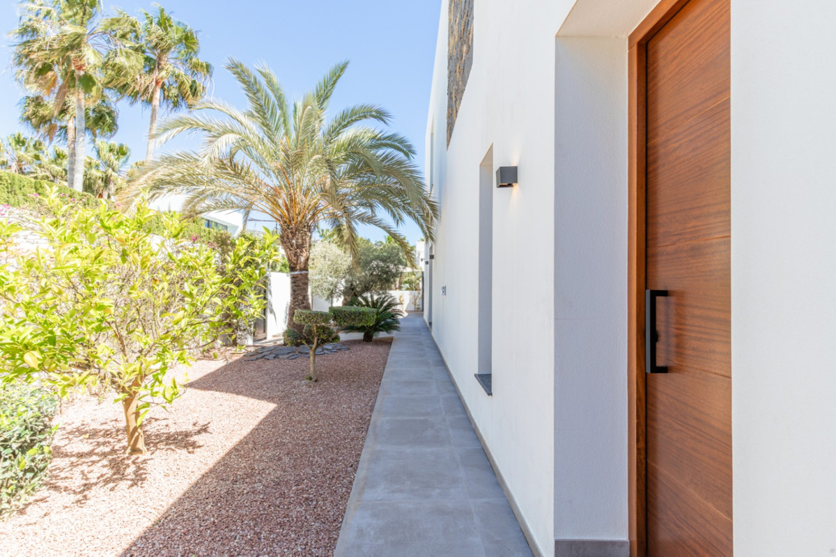 3 Bed Townhouse for sale in Moraira Costa Blanca, Alicante, Spain