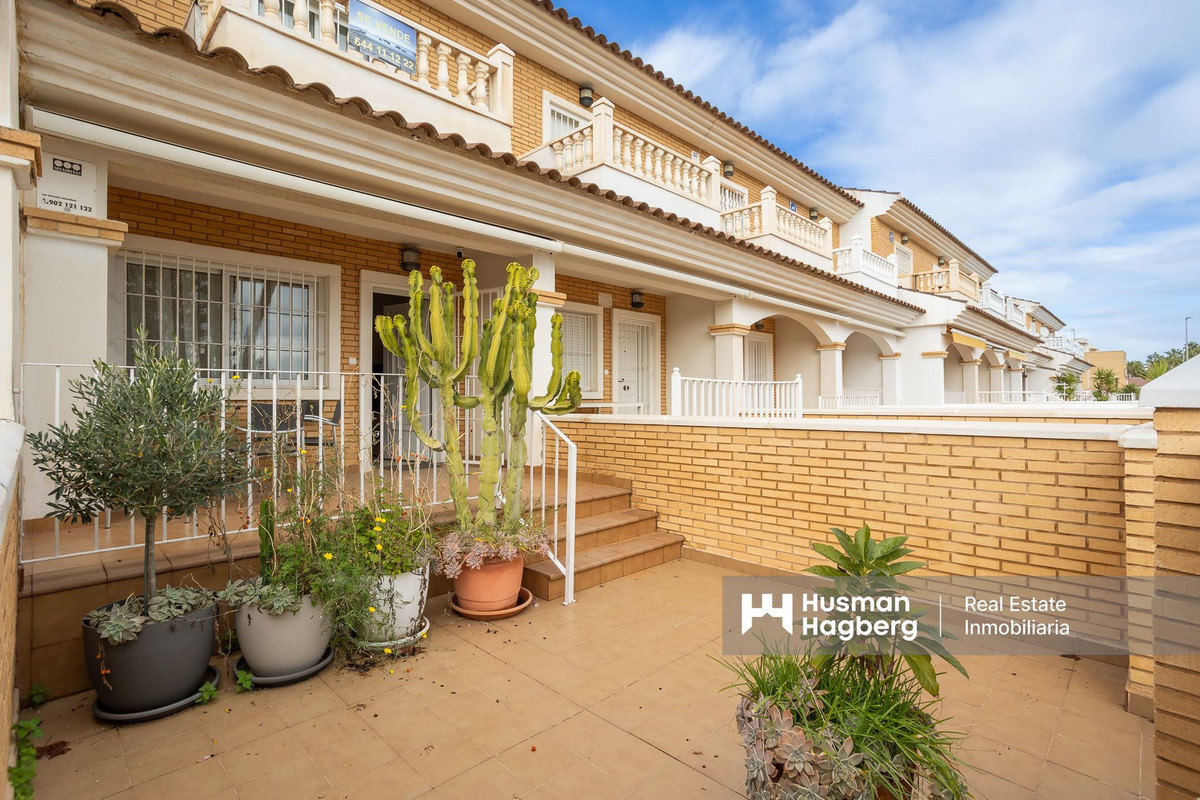 Se vende Apartamento Planta Media de 3 dormitorios en Costa Calida, Murcia, España