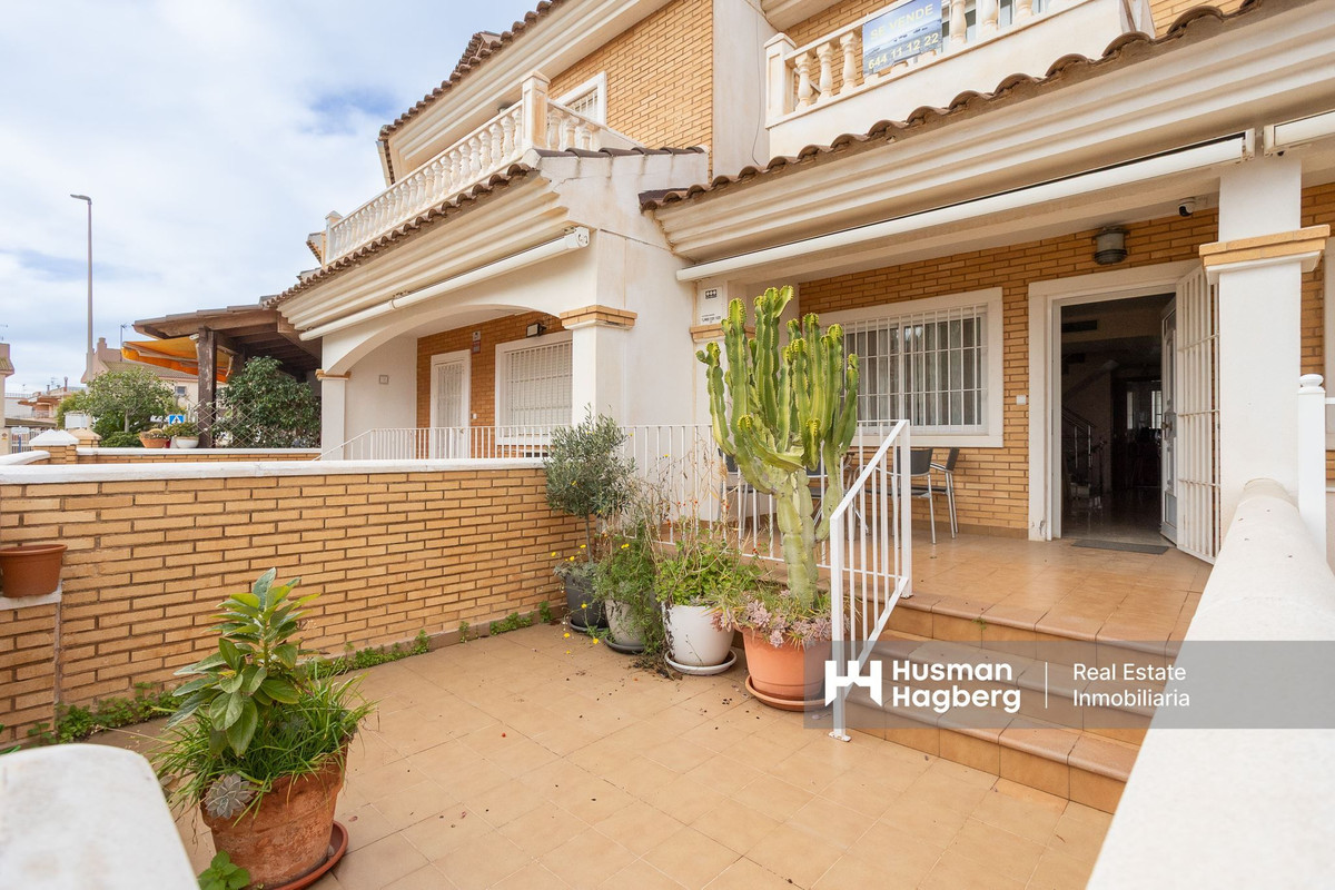 Se vende Apartamento Planta Media de 3 dormitorios en Costa Calida, Murcia, España