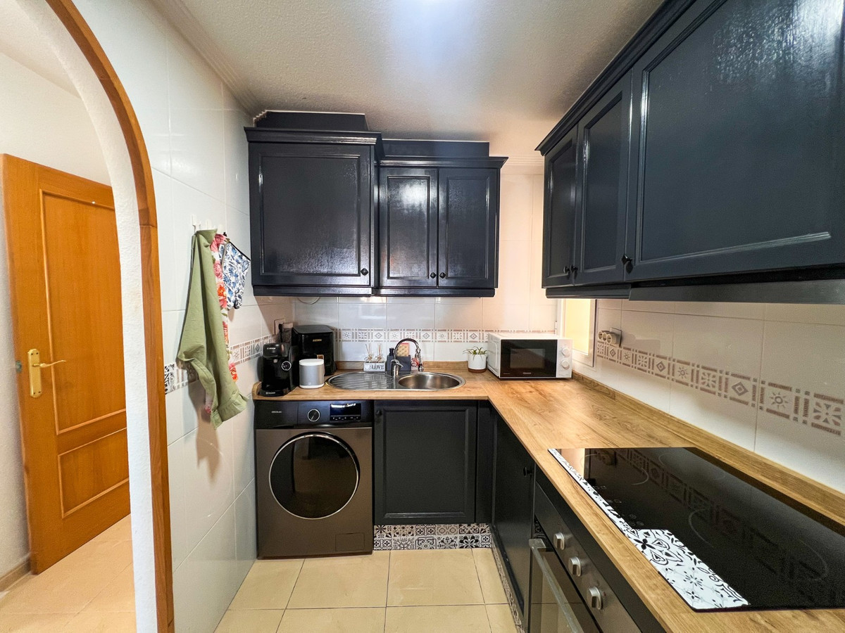 Se vende Apartamento Planta Media de 2 dormitorios en Costa Blanca, Alicante, España