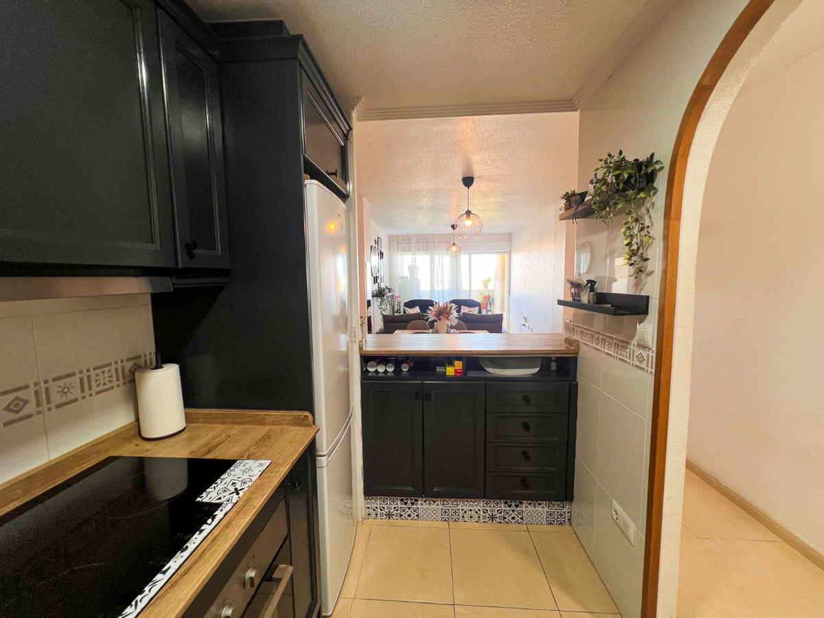 Se vende Apartamento Planta Media de 2 dormitorios en Costa Blanca, Alicante, España