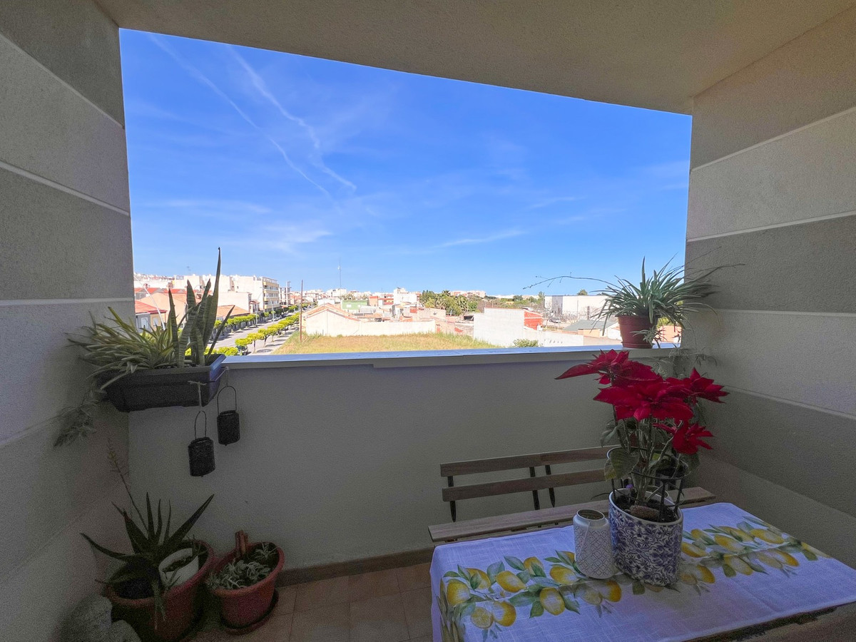 Se vende Apartamento Planta Media de 2 dormitorios en Costa Blanca, Alicante, España