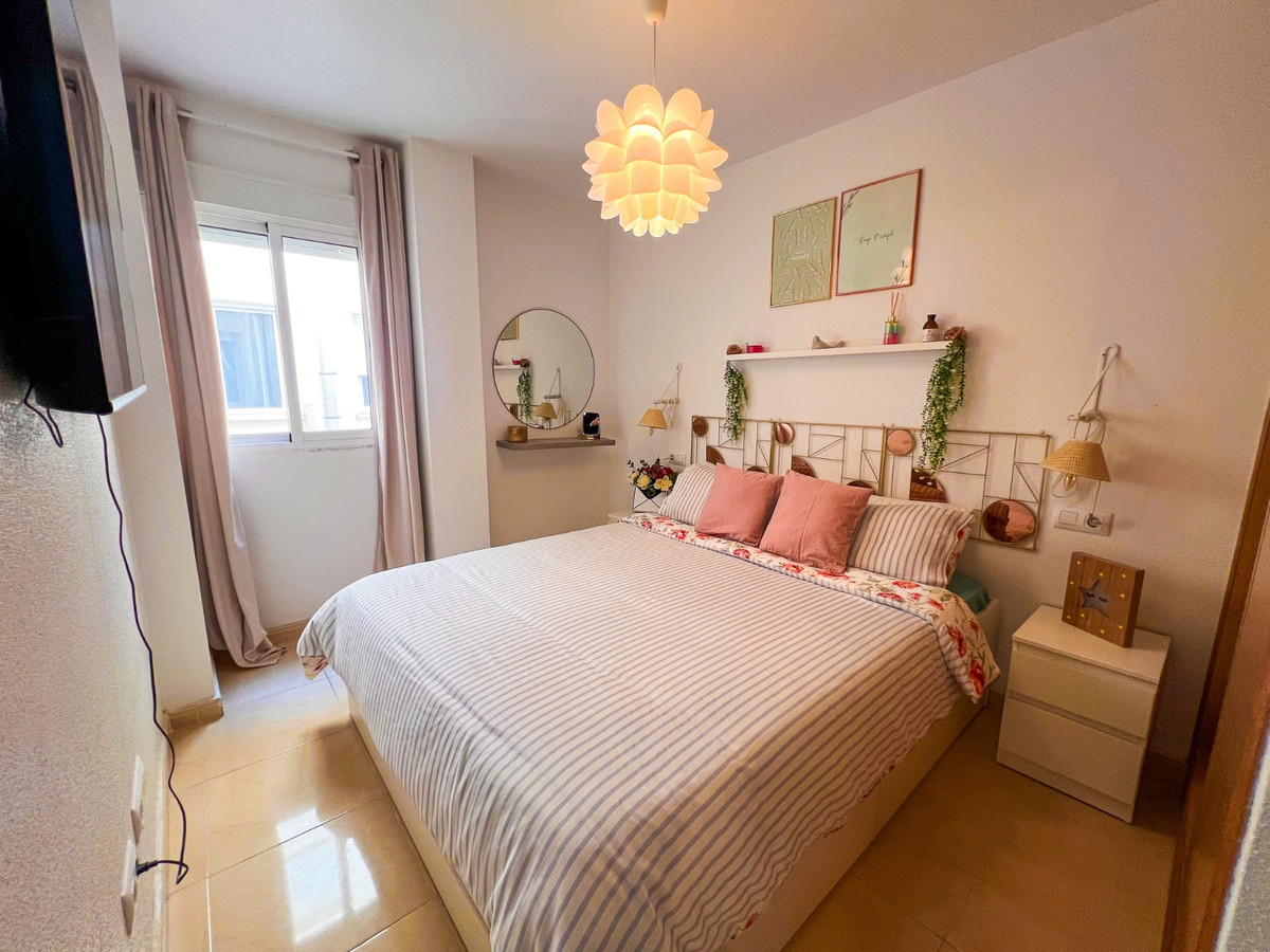 Se vende Apartamento Planta Media de 2 dormitorios en Costa Blanca, Alicante, España