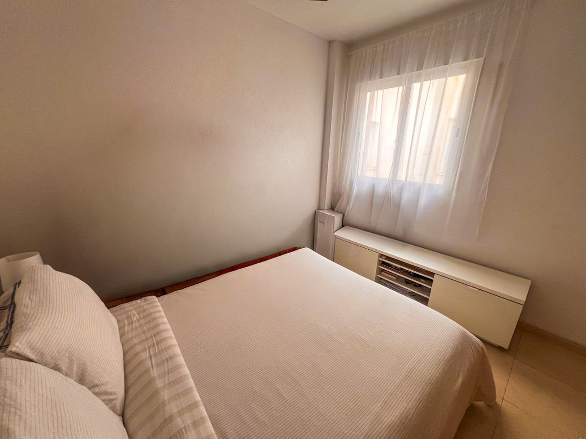 Se vende Apartamento Planta Media de 2 dormitorios en Costa Blanca, Alicante, España