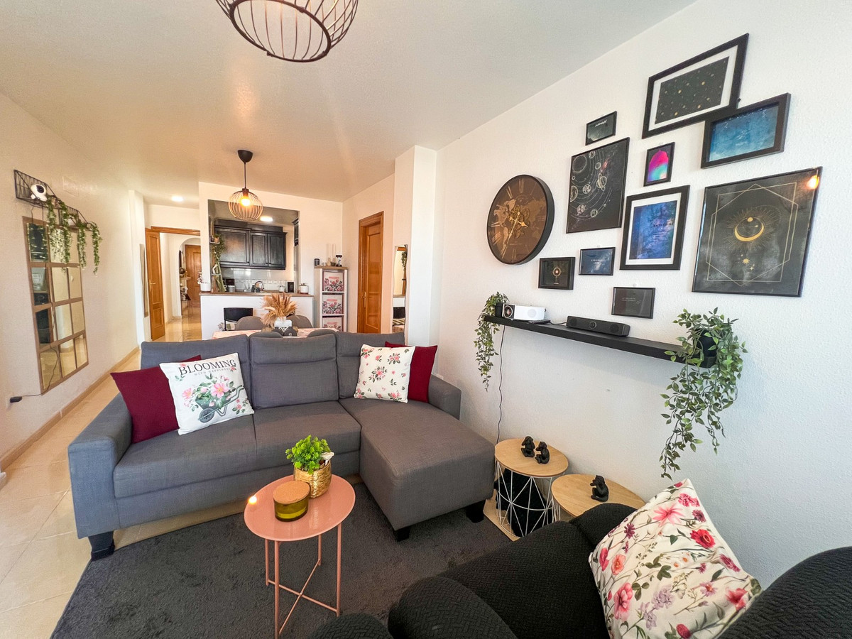 Se vende Apartamento Planta Media de 2 dormitorios en Costa Blanca, Alicante, España